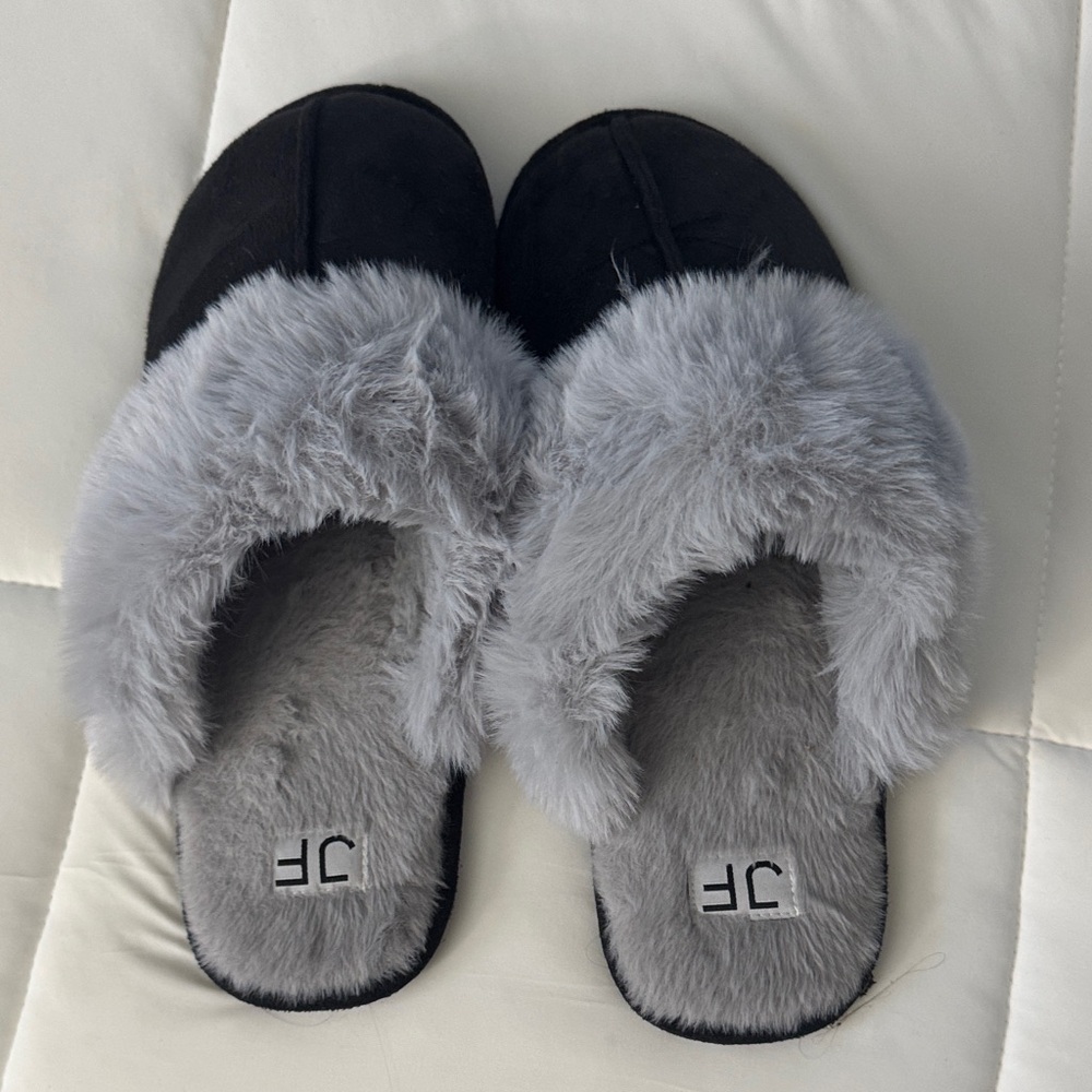 Cozy Black and Gray Fur Slippers
